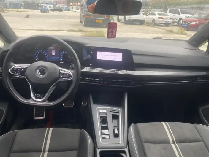 Volkswagen Golf 2021 Model 280TSI DSG R-Line – фото 6