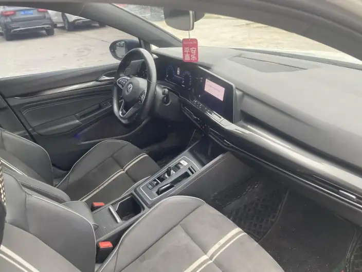 Volkswagen Golf 2021 Model 280TSI DSG R-Line – фото 7