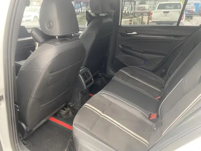 Volkswagen Golf 2021 Model 280TSI DSG R-Line – фото 9