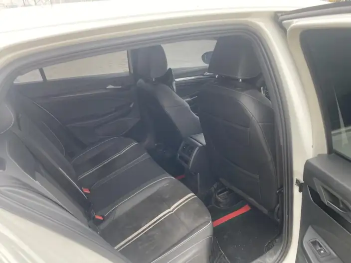 Volkswagen Golf 2021 Model 280TSI DSG R-Line – фото 10