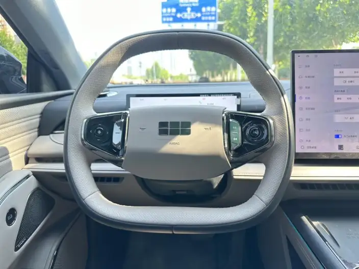 Geely Galaxy E8 PHEV 2025 Model 130km EM-i Premium Edition – фото 7