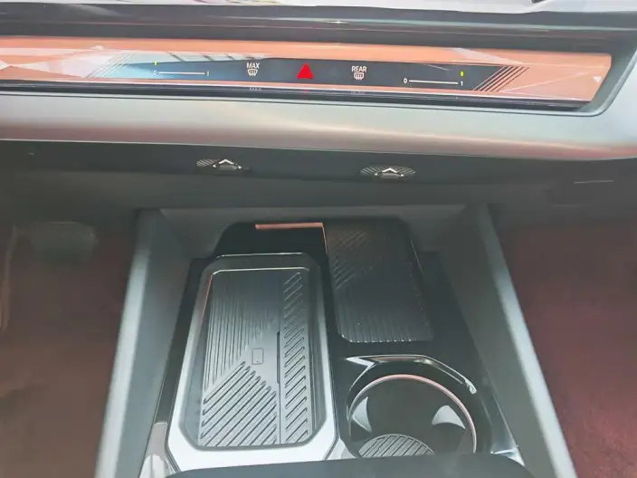BMW 5 Series 2025 Model 530Li Leading Model M Sports Set – фото 10