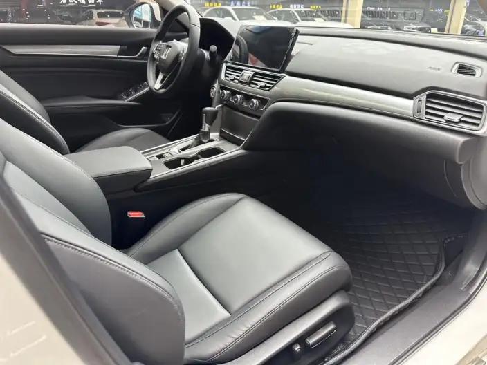 Honda Accord 2022 Model 260TURBO Deluxe Edition – фото 8