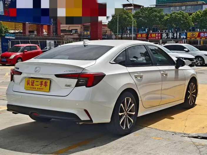 Model Ge 2023 Model 240TURBO CVT Deluxe Edition – фото 5