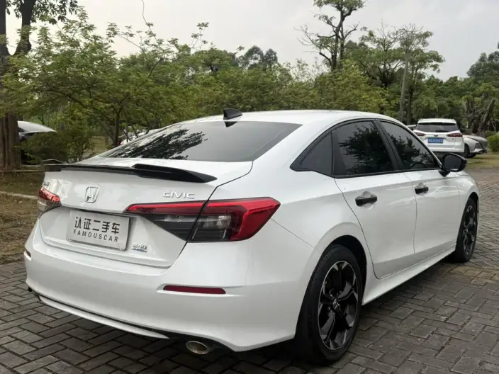 Honda Civic 2022 Model 240TURBO CVT Combustion Edition – фото 6