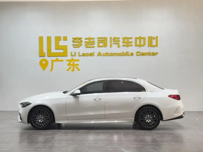 Mercedes-Benz C-Class 2022 Model C 260 L Sports Edition – фото 4