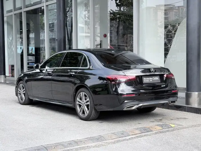 Mercedes-Benz E-Class 2022 Model E 260 L Sports sedan – фото 4