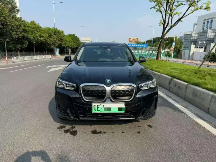 BMW iX3 2021 Model Facelift Leading Model – фото 2