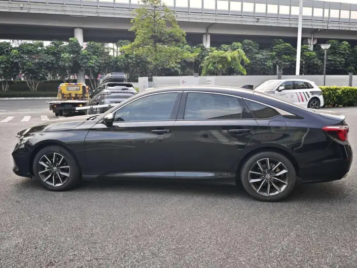Honda INSPIRE 2022 Model 260TURBO Exquisite Edition – фото 3