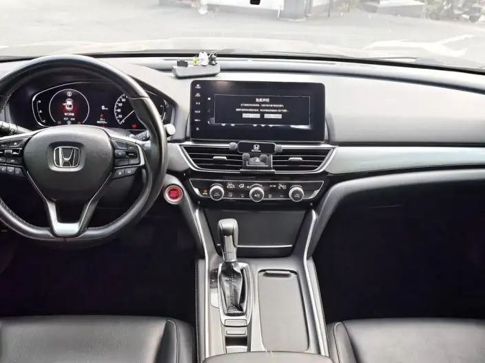 Honda INSPIRE 2022 Model 260TURBO Exquisite Edition – фото 6