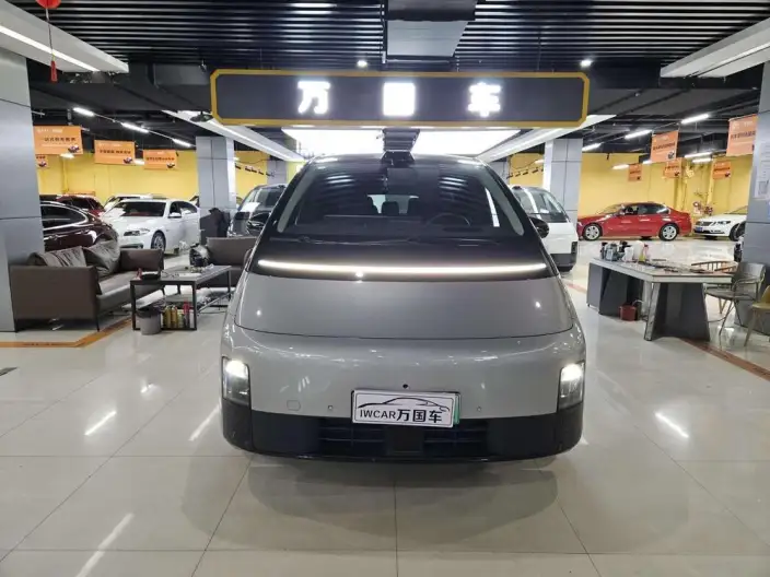 Li Auto MEGA 2024 Model Ultra Edition – фото 2