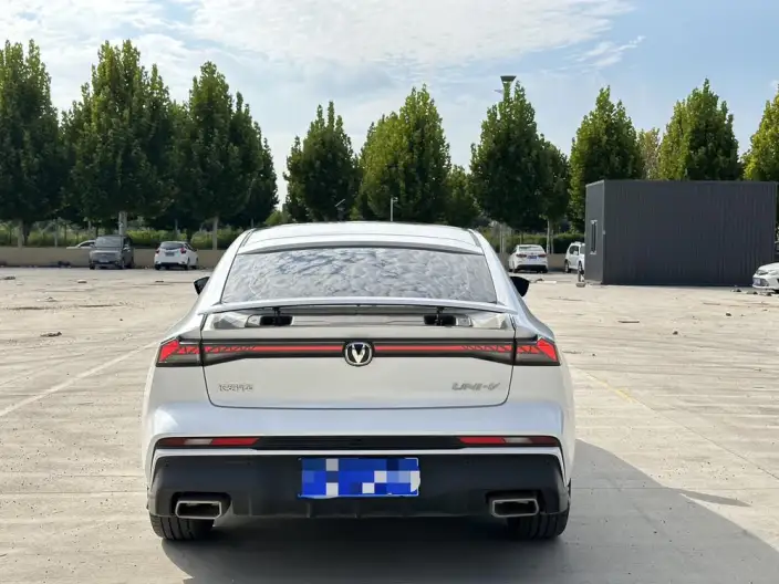 Changan UNI-V 2025 Model 1.5T 500Bar Noble Model – фото 5