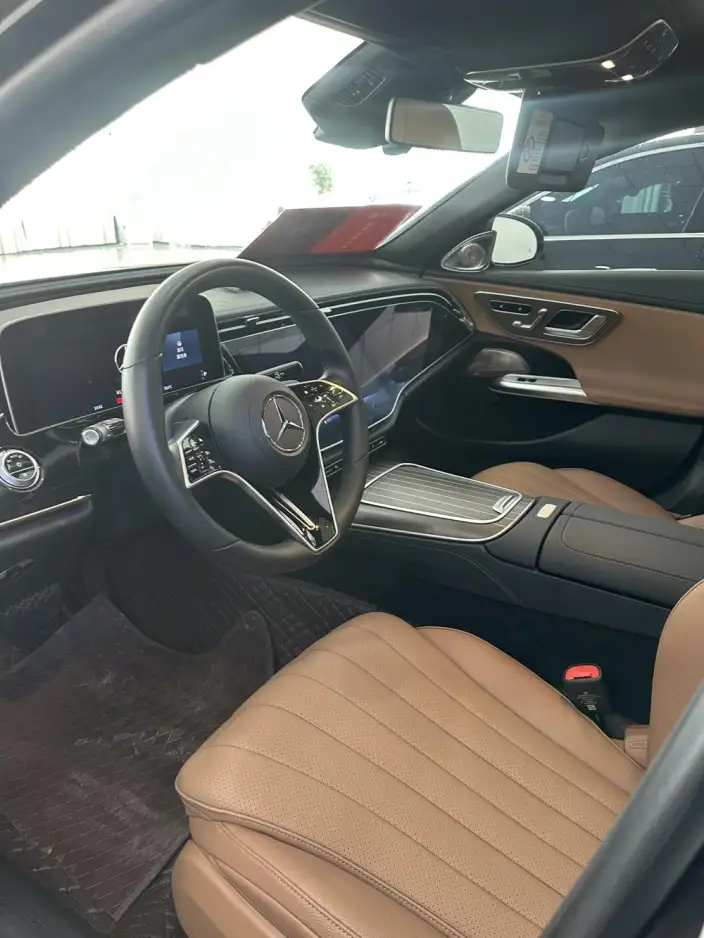 Mercedes-Benz E-Class 2024 Model E 300 L Luxury Model sedan – фото 3