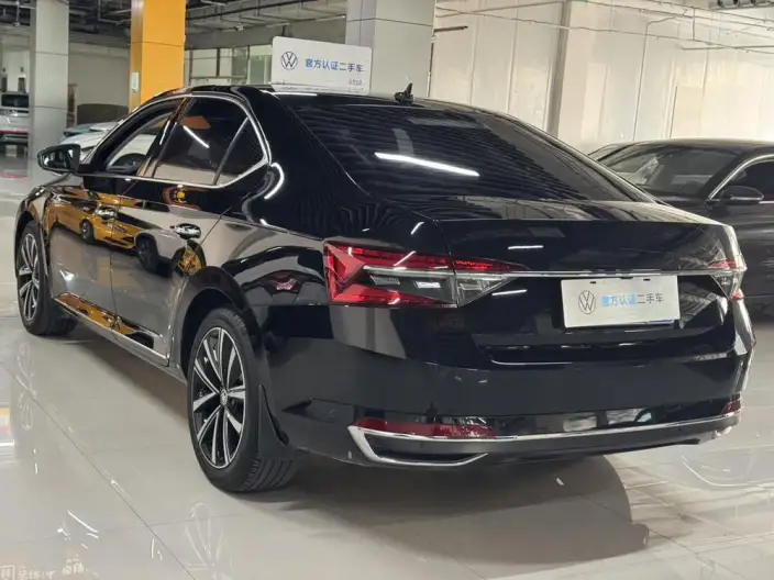 Skoda Superb 2023 Model Facelift TSI330 DSG Luxury Edition – фото 4