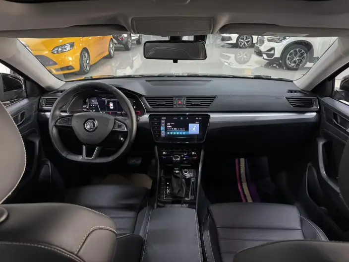 Skoda Superb 2023 Model Facelift TSI330 DSG Luxury Edition – фото 9