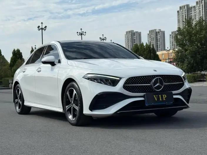 Mercedes-Benz A-class 2023 Model A 200 L Sports sedan Fashion Edition