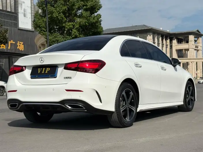 Mercedes-Benz A-class 2023 Model A 200 L Sports sedan Fashion Edition – фото 6