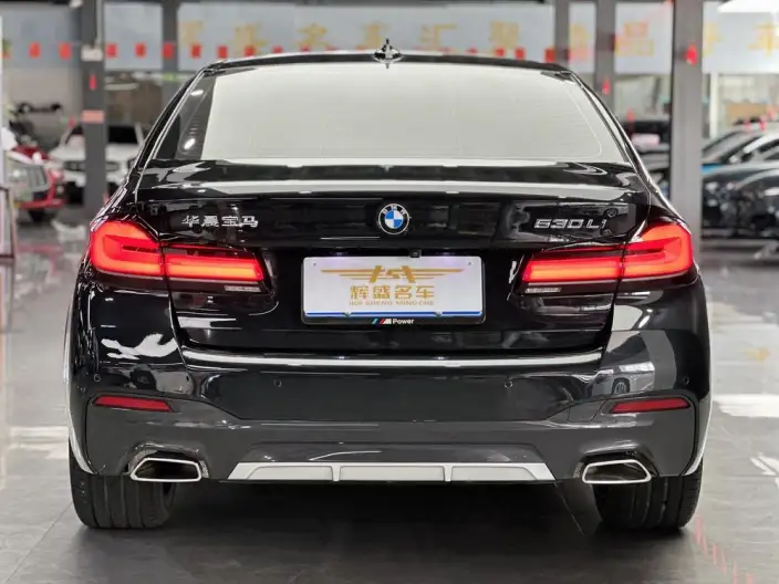 BMW 5 Series 2022 Model Facelift 530Li Exclusive Model M Sports Set – фото 4