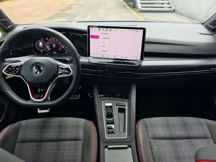 Volkswagen Golf GTI 2025 Model 380TSI DSG GTI – фото 5