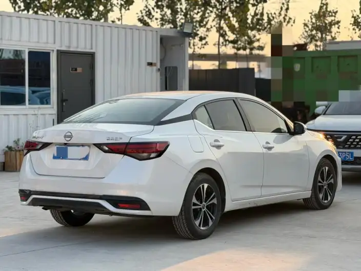 Nissan Sylphy 2023 Model 1.6L CVT Yuexiang Edition – фото 6