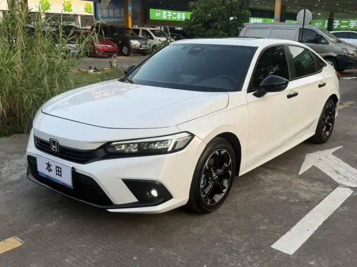 Honda Civic 2022 Model 240TURBO CVT Combustion Edition – фото 1