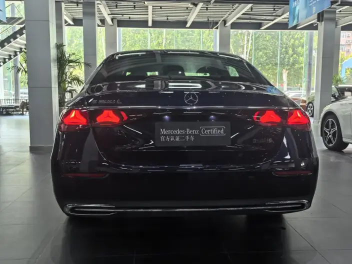 Mercedes-Benz E-Class 2024 Model E 300 L Luxury Model sedan – фото 5