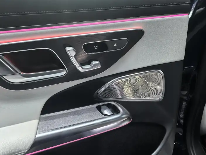 Mercedes-Benz E-Class 2024 Model E 300 L Luxury Model sedan – фото 10