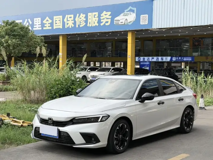 Honda Civic 2022 Model 240TURBO CVT Combustion Edition – фото 1