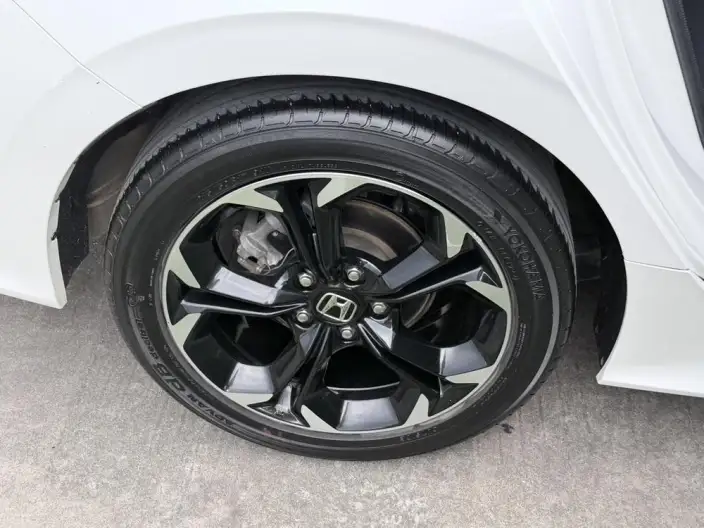 Honda Civic 2022 Model 240TURBO CVT Combustion Edition – фото 9