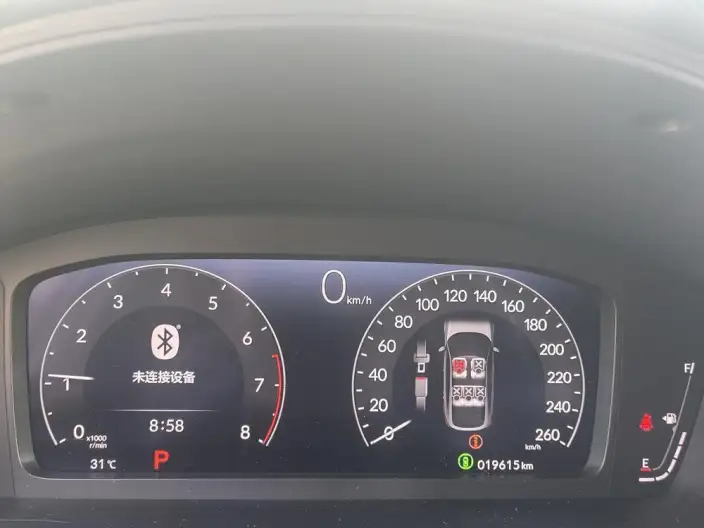 Honda Civic 2023 Model HATCHBACK 240TURBO CVT Extremely sharp version – фото 10
