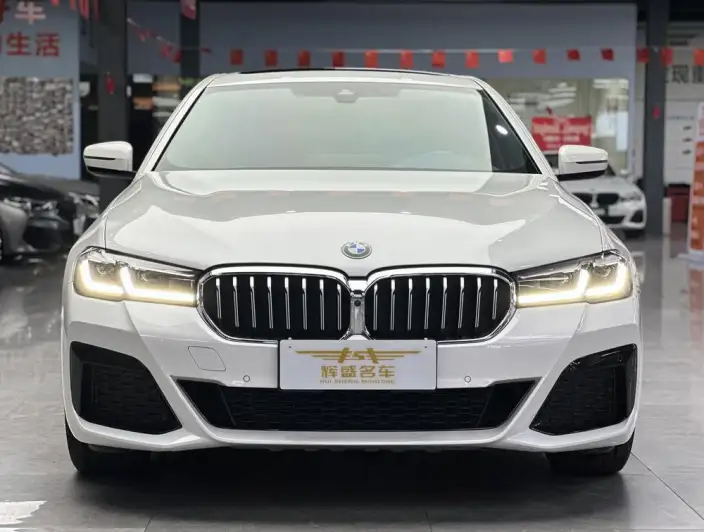 BMW 5 Series 2022 Model 530Li Exclusive Model M Sports Set – фото 2