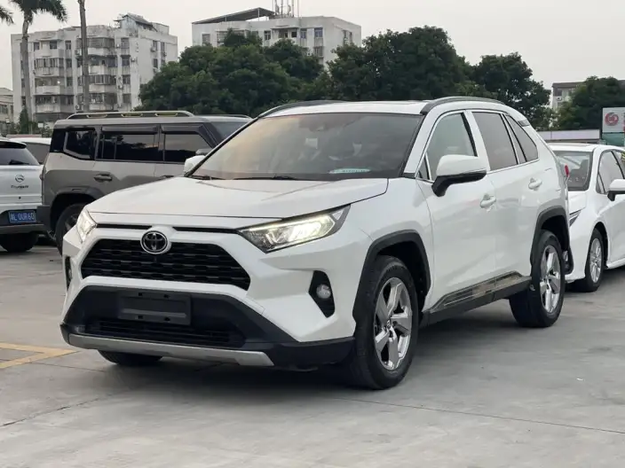 Toyota RAV4 2020 Model 2.0L CVT 2WD Fashion edition – фото 1