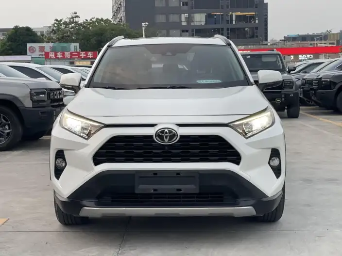 Toyota RAV4 2020 Model 2.0L CVT 2WD Fashion edition – фото 2