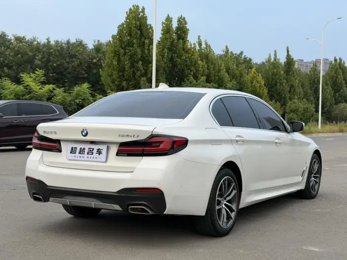 BMW 5 Series 2022 Model Facelift II 525Li M Sports Set – фото 6