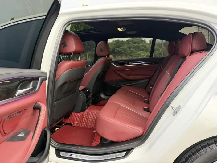 BMW 5 Series 2022 Model Facelift II 525Li M Sports Set – фото 9