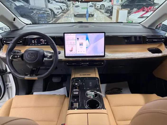 GAC Trumpchi E8 PHEV 2024 Model 2.0ATK 150km MAX+ – фото 9