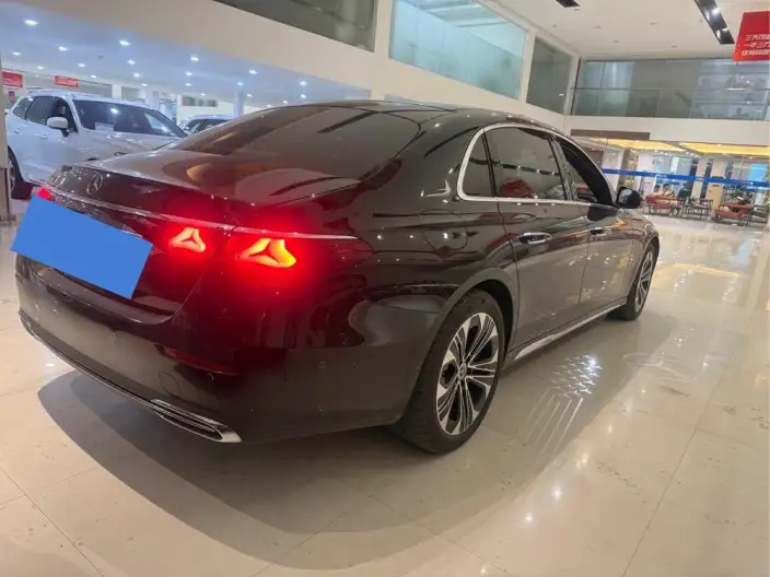 Mercedes-Benz E-Class PHEV 2024 Model E 350 e L sedan
