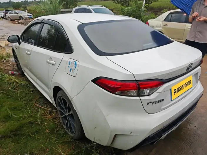 Toyota Levin 2022 Model Hybrid 1.8H E-CVT Sports Edition – фото 4