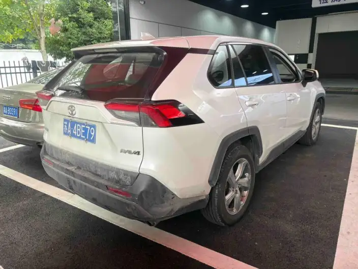Toyota RAV4 2022 Model 2.0L CVT 2WD Fashion edition – фото 6