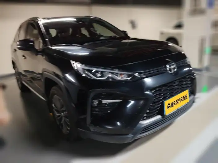 Toyota Wildlander 2023 Model 2.0L 4WD Luxury PLUS Edition – фото 3