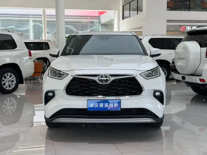 Toyota Highlander 2024 Model Hybrid 2.5L 4WD Supreme Edition 7 seat – фото 2