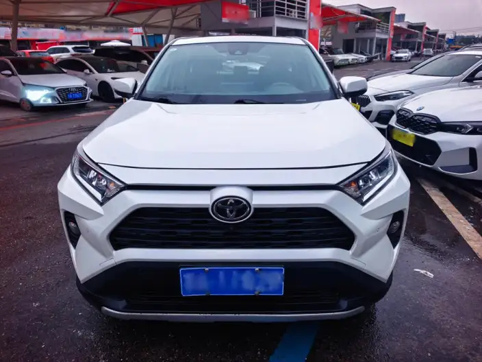 Toyota RAV4 2022 Model 2.0L CVT 2WD Fashion edition – фото 2