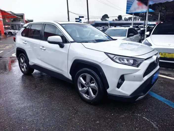 Toyota RAV4 2022 Model 2.0L CVT 2WD Fashion edition – фото 3