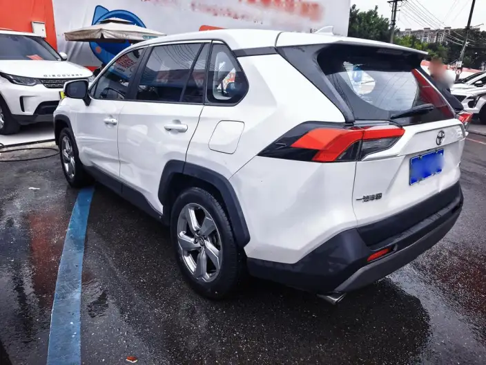 Toyota RAV4 2022 Model 2.0L CVT 2WD Fashion edition – фото 4
