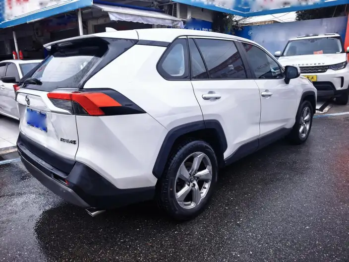 Toyota RAV4 2022 Model 2.0L CVT 2WD Fashion edition – фото 6