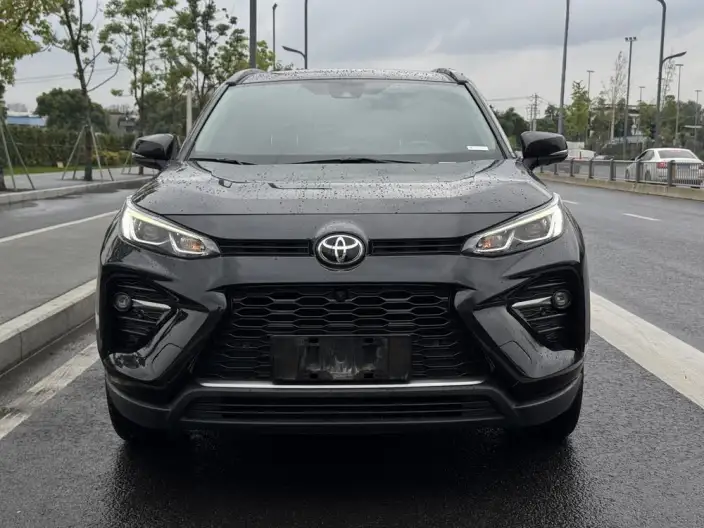 Toyota Wildlander 2023 Model 2.0L 4WD Premium Edition – фото 2