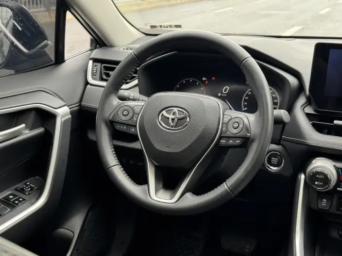 Toyota Wildlander 2023 Model 2.0L 4WD Premium Edition – фото 9