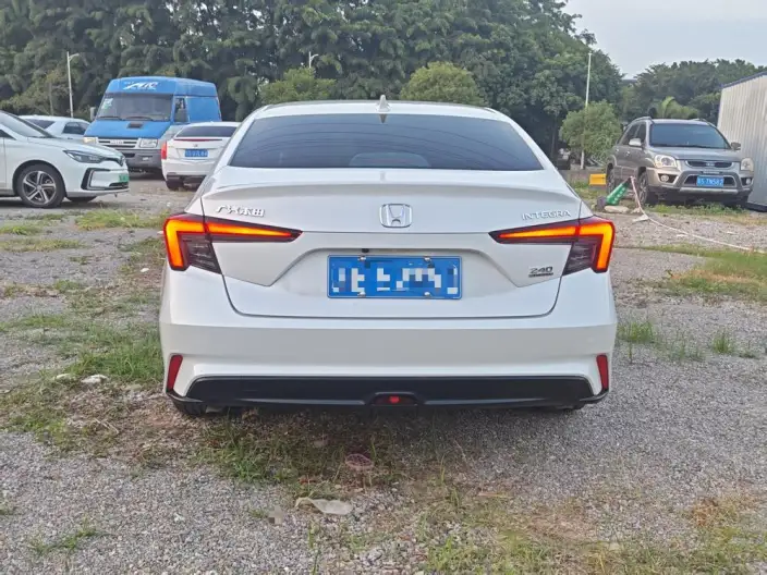 Model Ge 2022 Model 240TURBO CVT Deluxe Edition – фото 5
