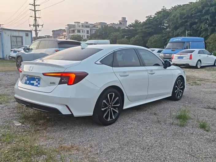 Model Ge 2022 Model 240TURBO CVT Deluxe Edition – фото 6