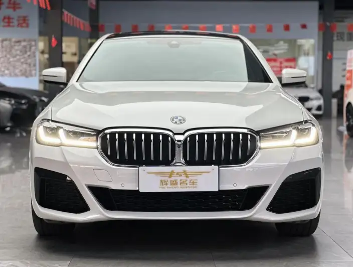 BMW 5 Series 2022 Model 530Li Exclusive Model M Sports Set – фото 2